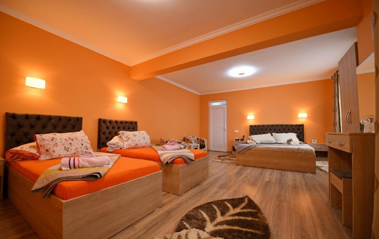 Apartament Trident Хацег Экстерьер фото